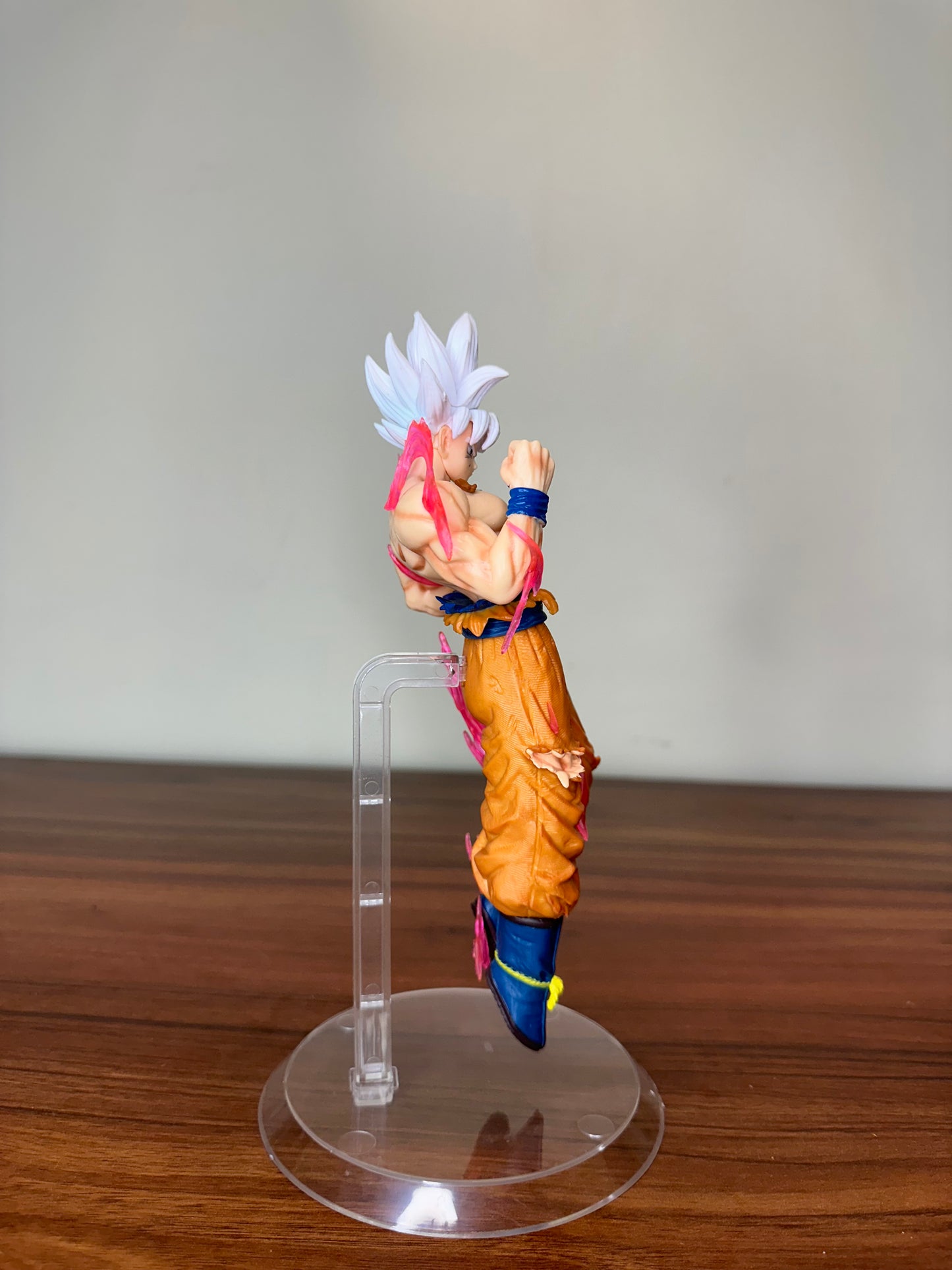 Goku Ultra Instinct Action Figure