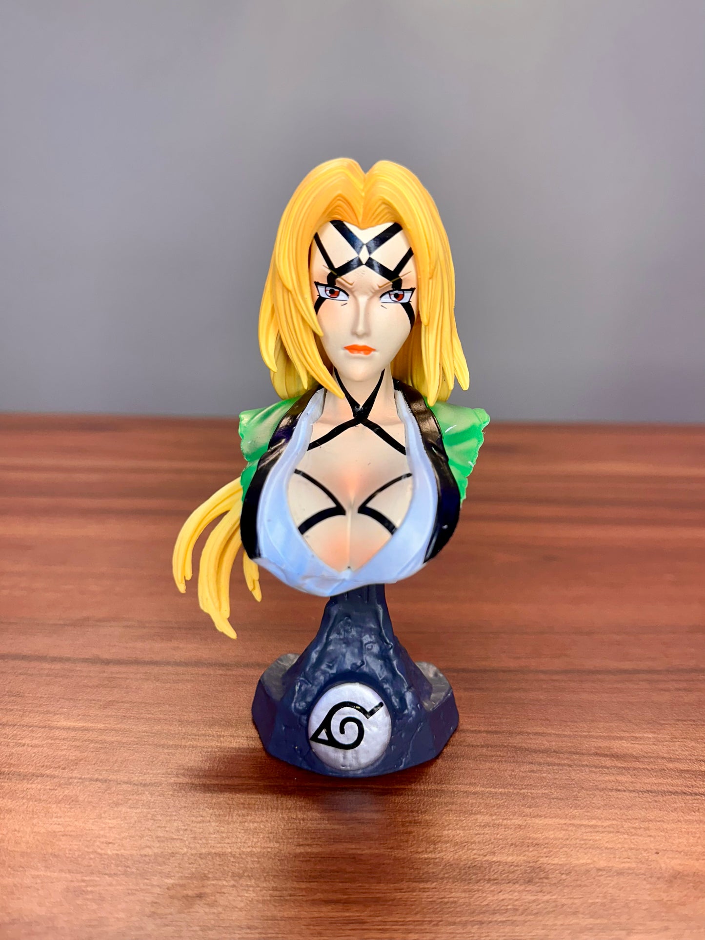 Lady Tsunade Bust Anime Figure