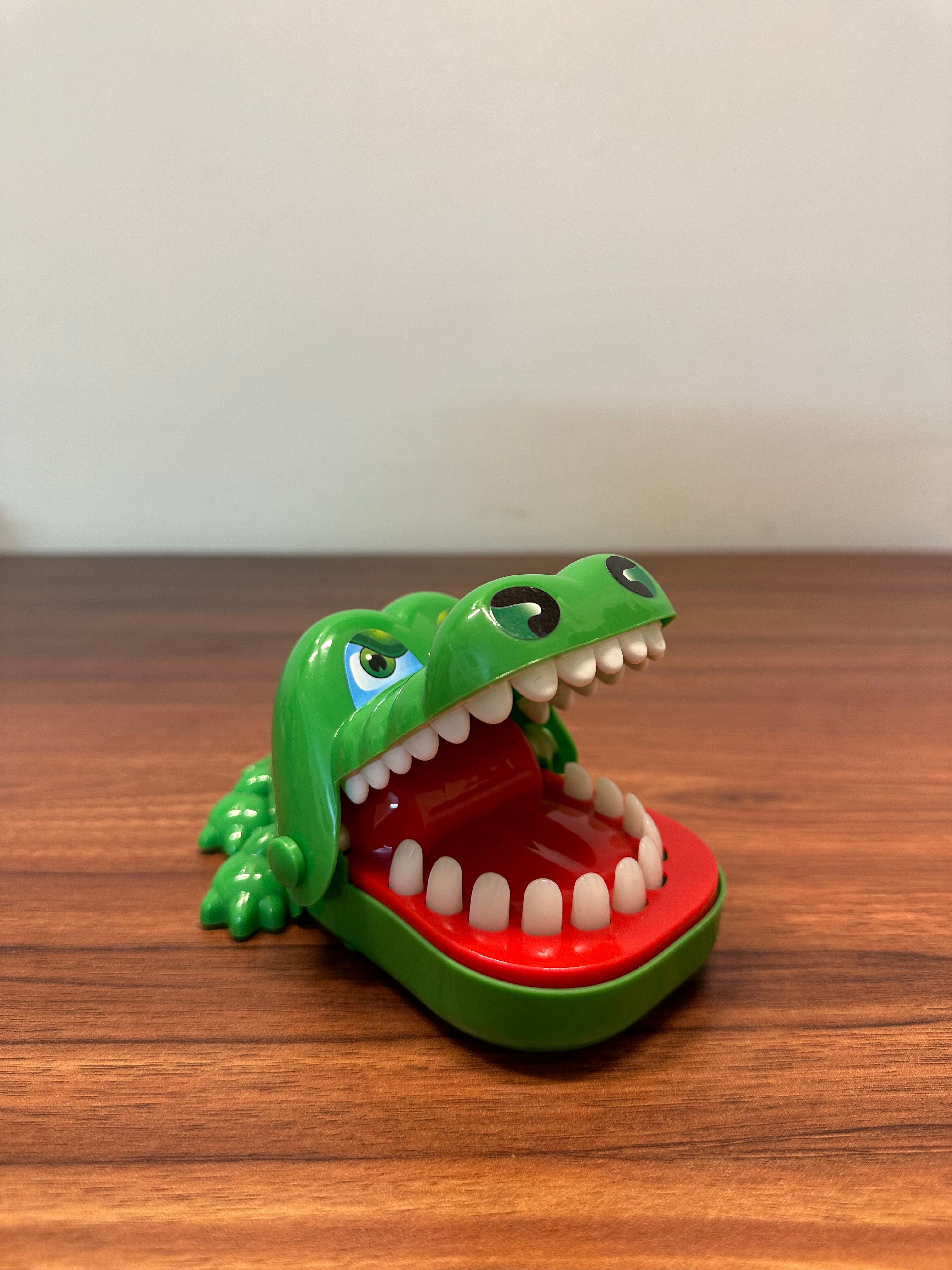 Snapping Crocodile Game