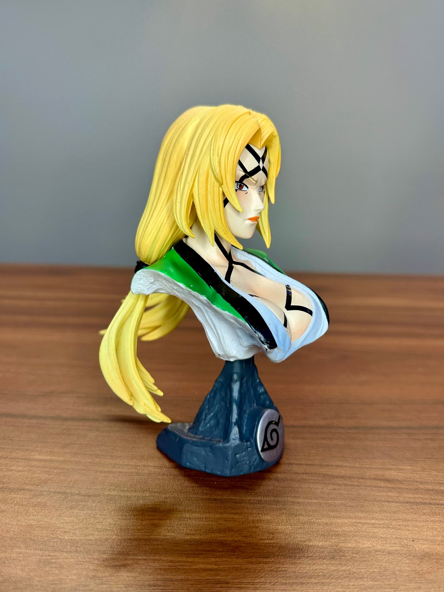 Lady Tsunade Bust Anime Figure